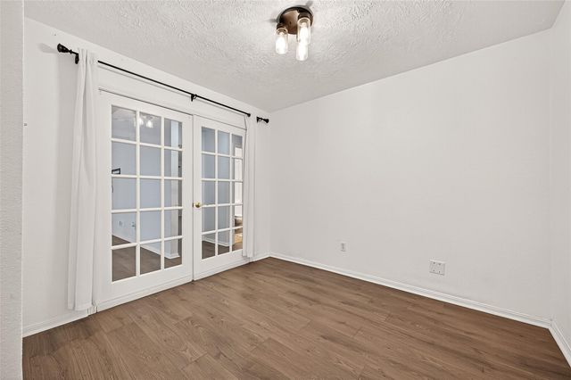 8526 Greenleaf Lake Drive, Houston, TX 77095