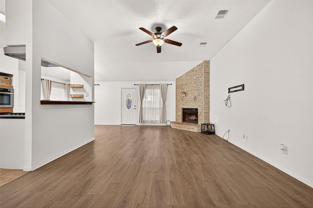 8526 Greenleaf Lake Drive, Houston, TX 77095