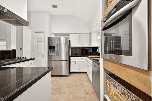 8526 Greenleaf Lake Drive, Houston, TX 77095