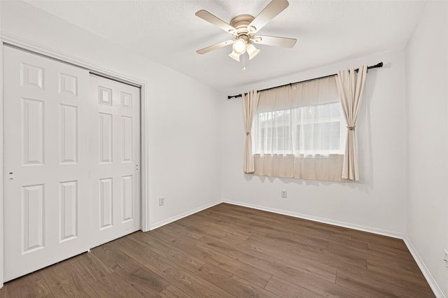 8526 Greenleaf Lake Drive, Houston, TX 77095