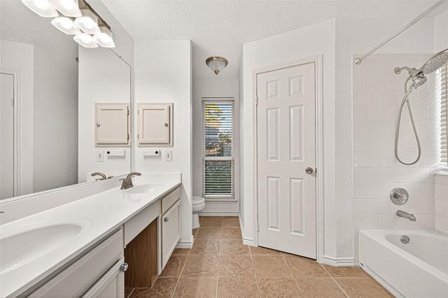 8526 Greenleaf Lake Drive, Houston, TX 77095