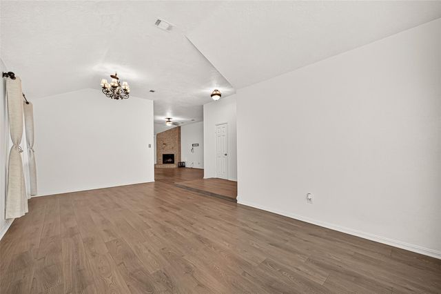 8526 Greenleaf Lake Drive, Houston, TX 77095