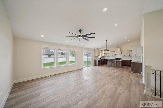 184 Galena Summit Dr, Idaho Falls, ID 83404