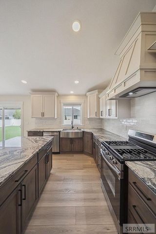184 Galena Summit Dr, Idaho Falls, ID 83404