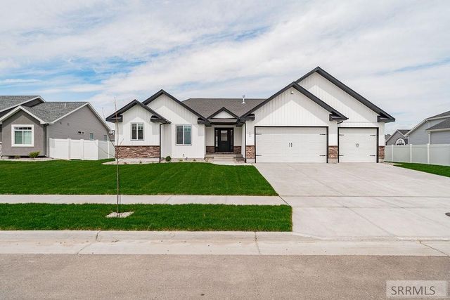 184 Galena Summit Dr, Idaho Falls, ID 83404