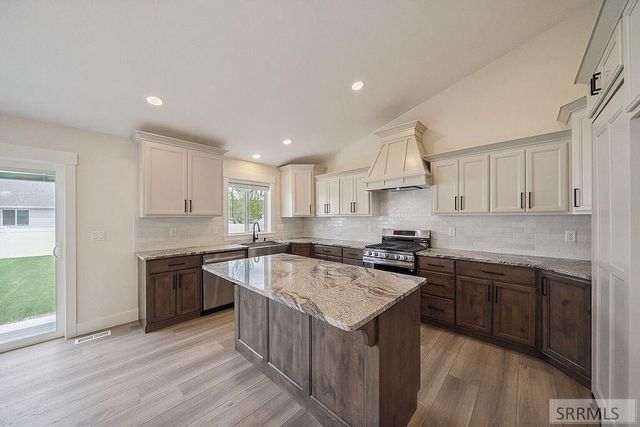 184 Galena Summit Dr, Idaho Falls, ID 83404