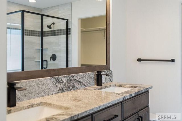 184 Galena Summit Dr, Idaho Falls, ID 83404