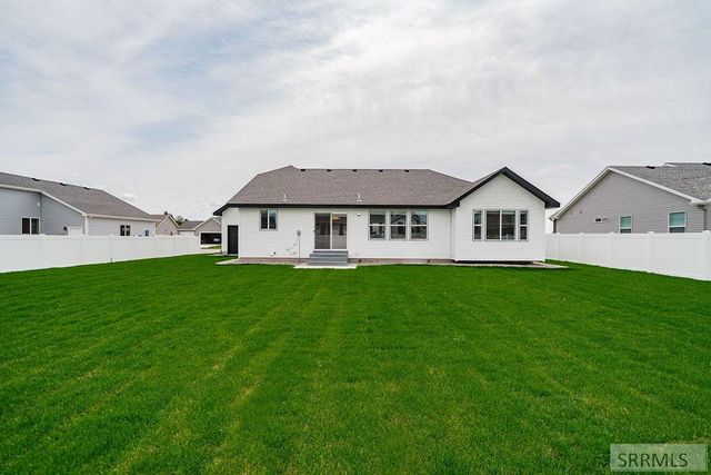 184 Galena Summit Dr, Idaho Falls, ID 83404