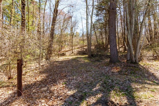 9 Hickory Lane, Bedford, NH 03110