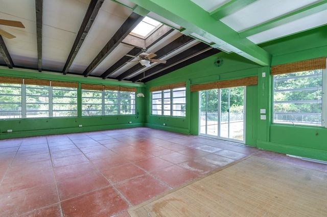 9 Hickory Lane, Bedford, NH 03110