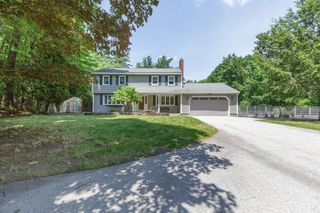 9 Hickory Lane, Bedford, NH 03110