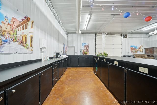 9149 S 305th East Avenue, Broken Arrow, OK 74014