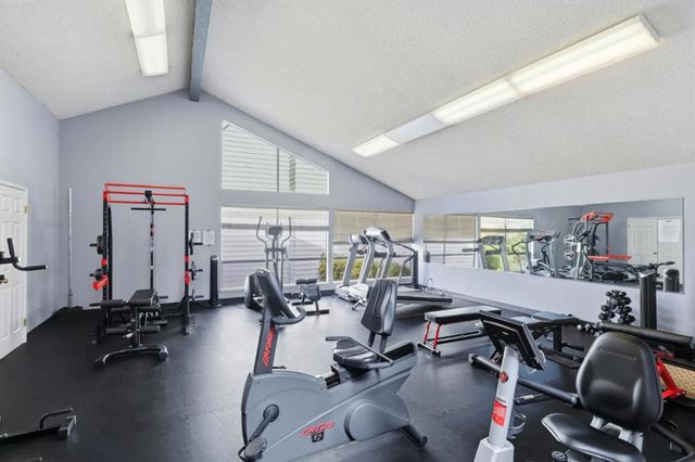 35 W 20th Avenue 109, San Mateo, CA 94403