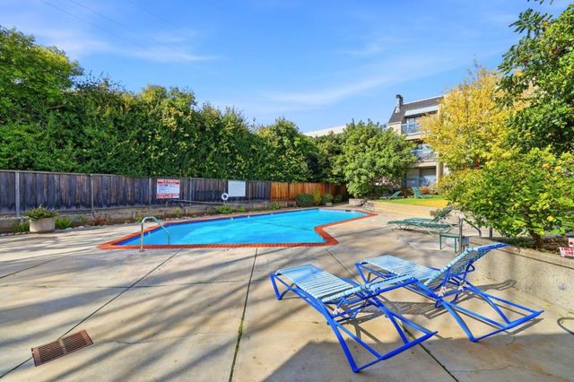 35 W 20th Avenue 109, San Mateo, CA 94403