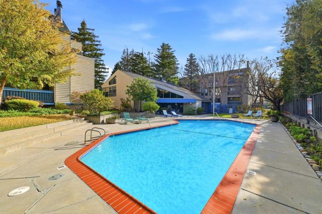 35 W 20th Avenue 109, San Mateo, CA 94403