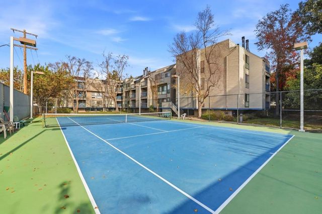 35 W 20th Avenue 109, San Mateo, CA 94403