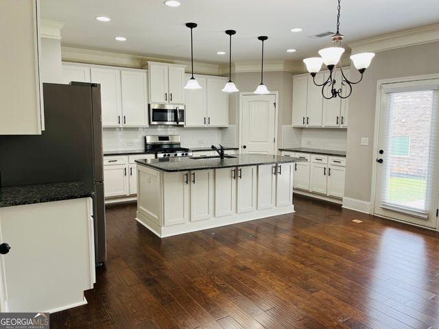 1005 Vintage Court, Fairburn, GA 30213