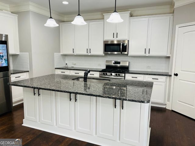 1005 Vintage Court, Fairburn, GA 30213
