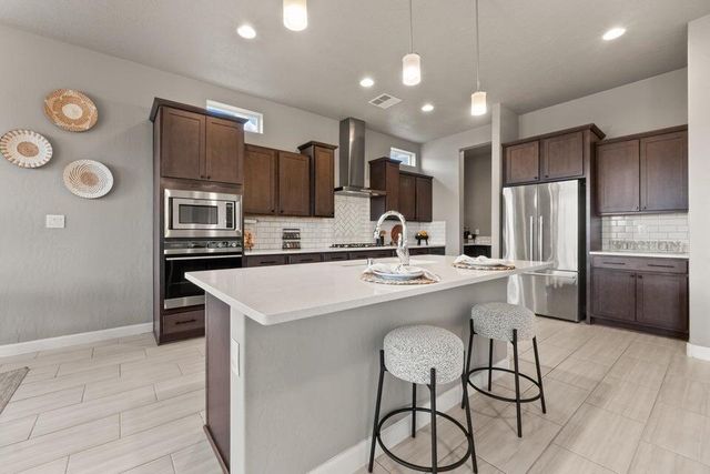 2422 Lynn Road SE, Rio Rancho, NM 87124