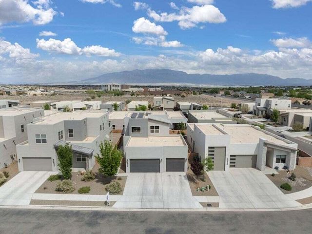 2422 Lynn Road SE, Rio Rancho, NM 87124