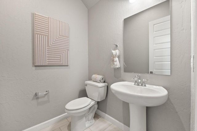 2422 Lynn Road SE, Rio Rancho, NM 87124