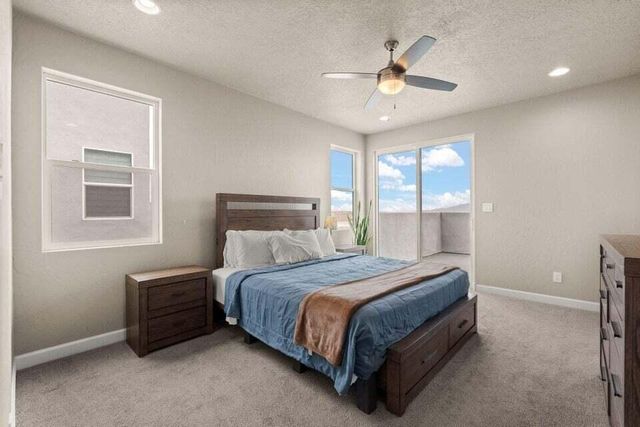 2422 Lynn Road SE, Rio Rancho, NM 87124