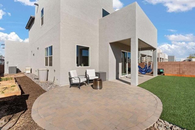 2422 Lynn Road SE, Rio Rancho, NM 87124