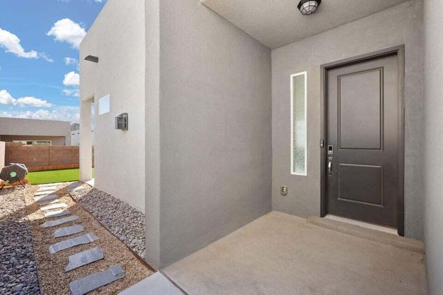 2422 Lynn Road SE, Rio Rancho, NM 87124