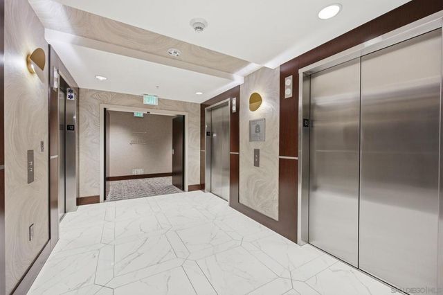 1325 Pacific Hwy 1305, San Diego, CA 92101