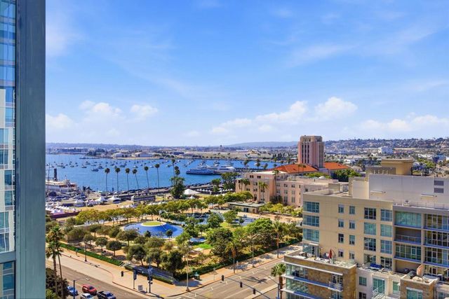 1325 Pacific Hwy 1305, San Diego, CA 92101