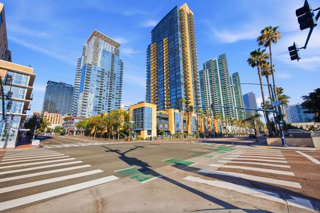 1325 Pacific Hwy 1305, San Diego, CA 92101