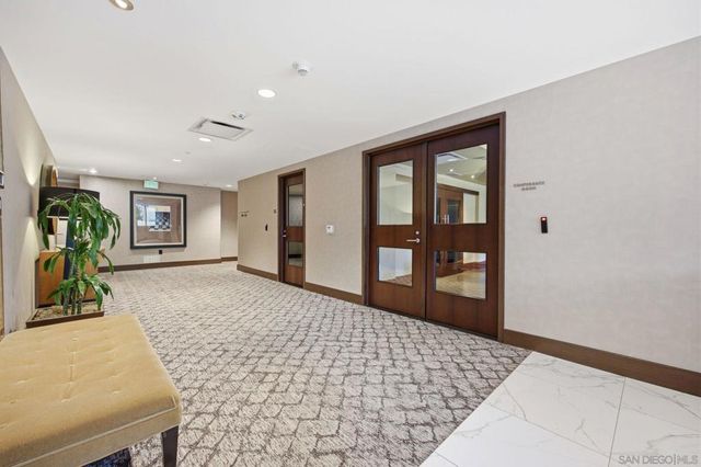 1325 Pacific Hwy 1305, San Diego, CA 92101