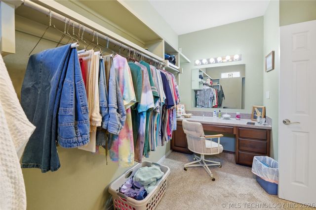 2981 N McKinley Avenue, Sand Springs, OK 74063