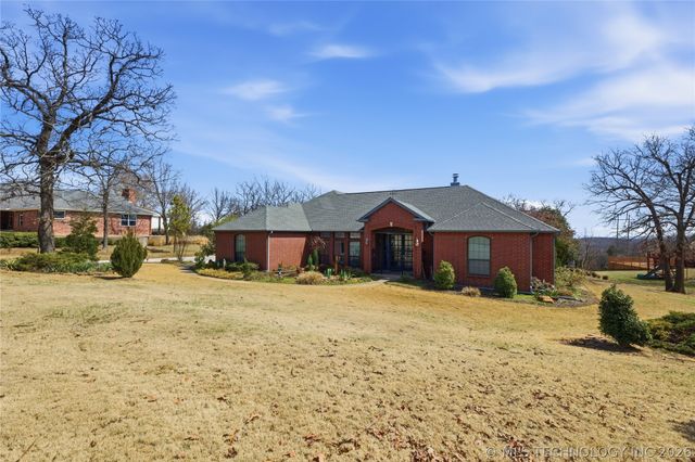 2981 N McKinley Avenue, Sand Springs, OK 74063