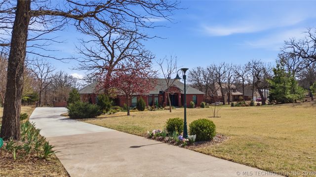 2981 N McKinley Avenue, Sand Springs, OK 74063