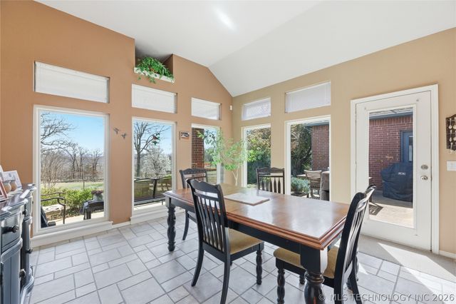 2981 N McKinley Avenue, Sand Springs, OK 74063