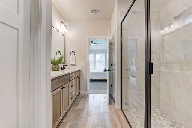 4800 Sand Lily Lane, Edmond, OK 73034