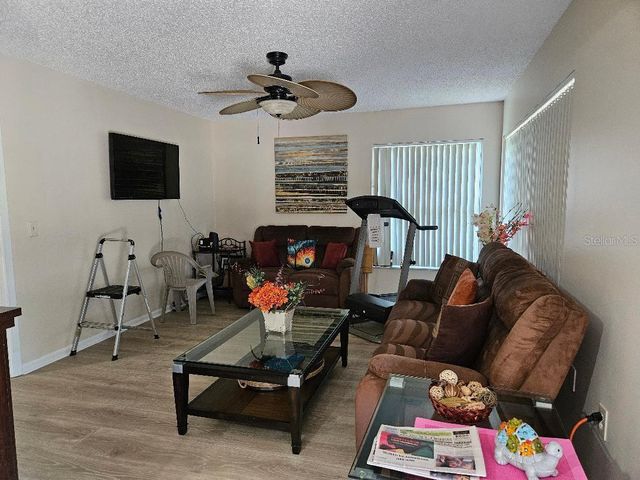 708 BRANNEN CIRCLE, Sun City Center, FL 33573