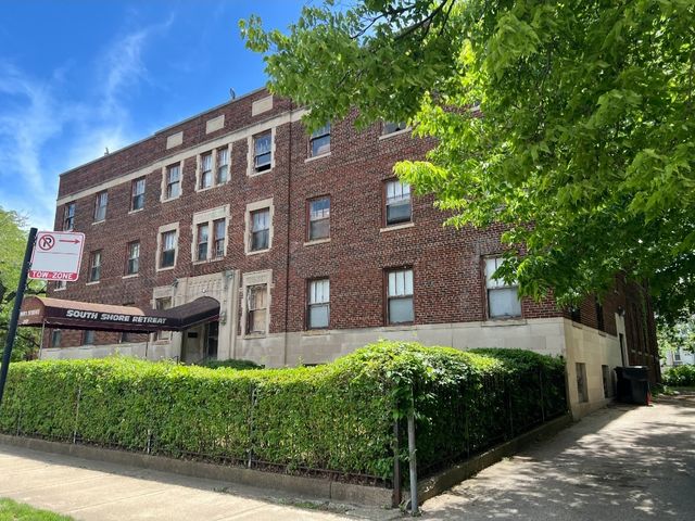 2121 E 72nd Street, Chicago, IL 60649
