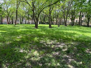 2121 E 72nd Street, Chicago, IL 60649