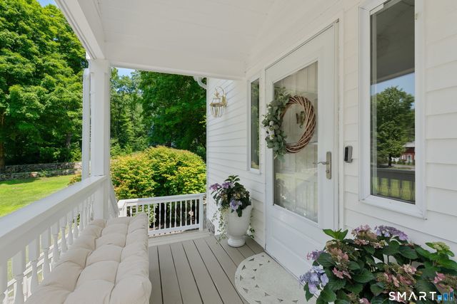 267 Newtown Turnpike, Weston, CT 06883
