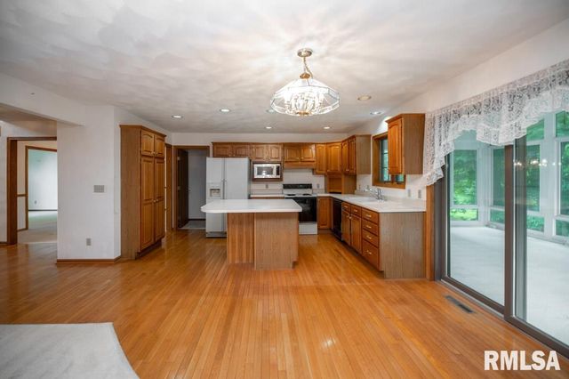 504 WEDGEWOOD Terrace, Germantown Hills, IL 61548