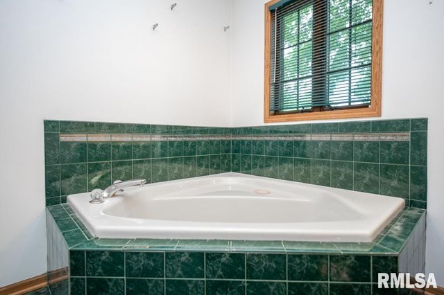 504 WEDGEWOOD Terrace, Germantown Hills, IL 61548