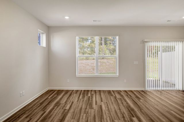 801 Big Bend Ct, White House, TN 37188