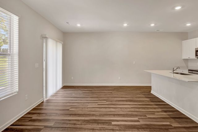 801 Big Bend Ct, White House, TN 37188