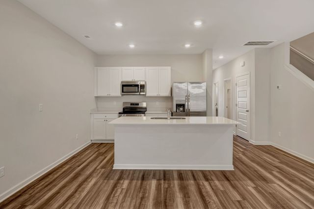 801 Big Bend Ct, White House, TN 37188