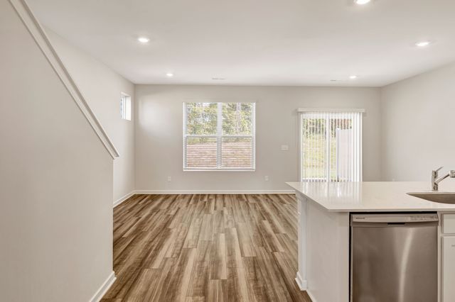 801 Big Bend Ct, White House, TN 37188