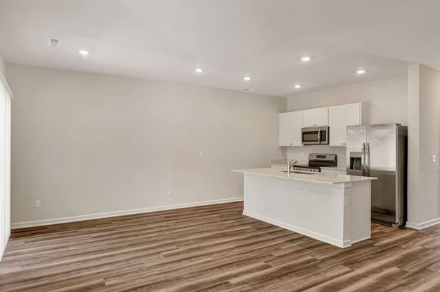 801 Big Bend Ct, White House, TN 37188