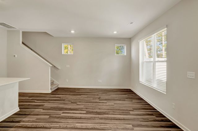 801 Big Bend Ct, White House, TN 37188