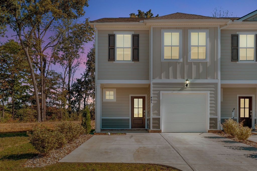 801 Big Bend Ct, White House, TN 37188